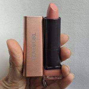 Covergirl lipstick - Caramel Kiss